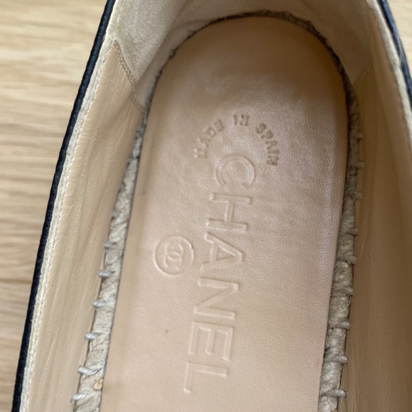 CHANEL WOMEN ESPADRILLES - SIZE 38 - Picture 8 of 13